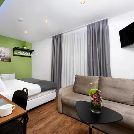 Guest house In Prenzlauer Berg 2 Neu 3*